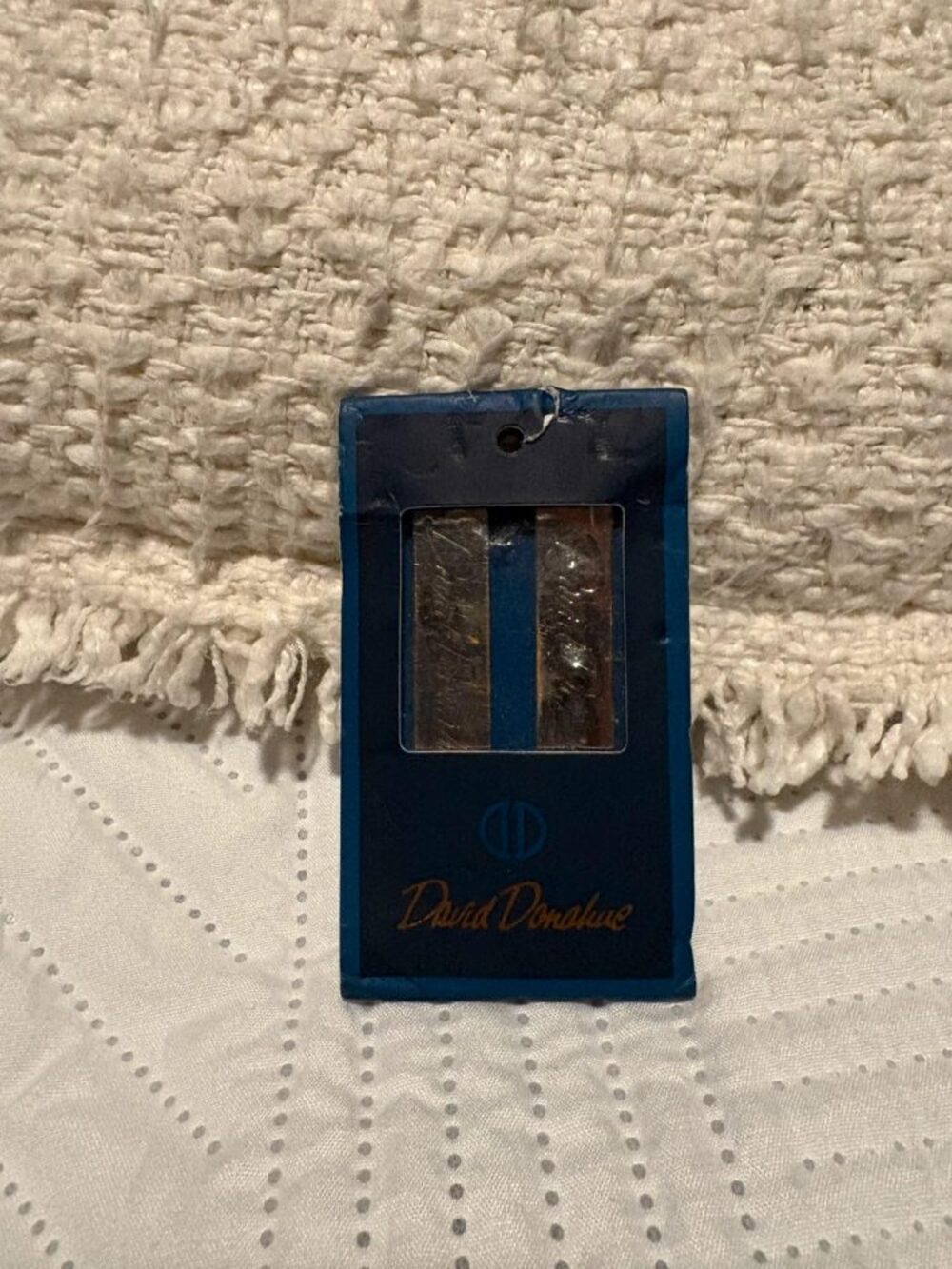 David Donahue collar stays